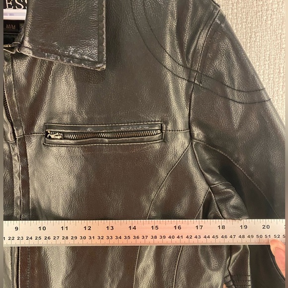 Vintage Guess Leather Jacket - Picture 7 of 8